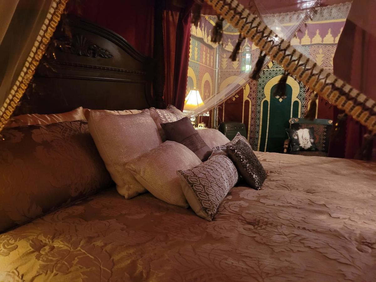 Magical Moroccan Tent With Pool Close To The Beach Fort Pierce Exterior photo